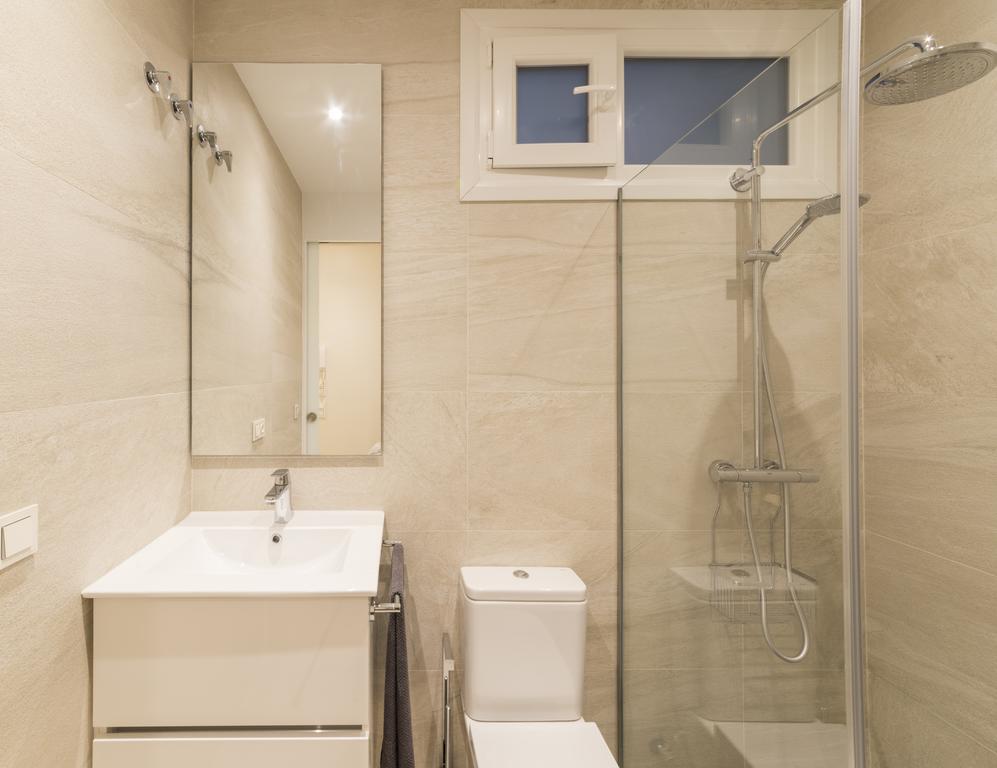 Apartamentos Bellas Artes San Sebastian Exterior photo